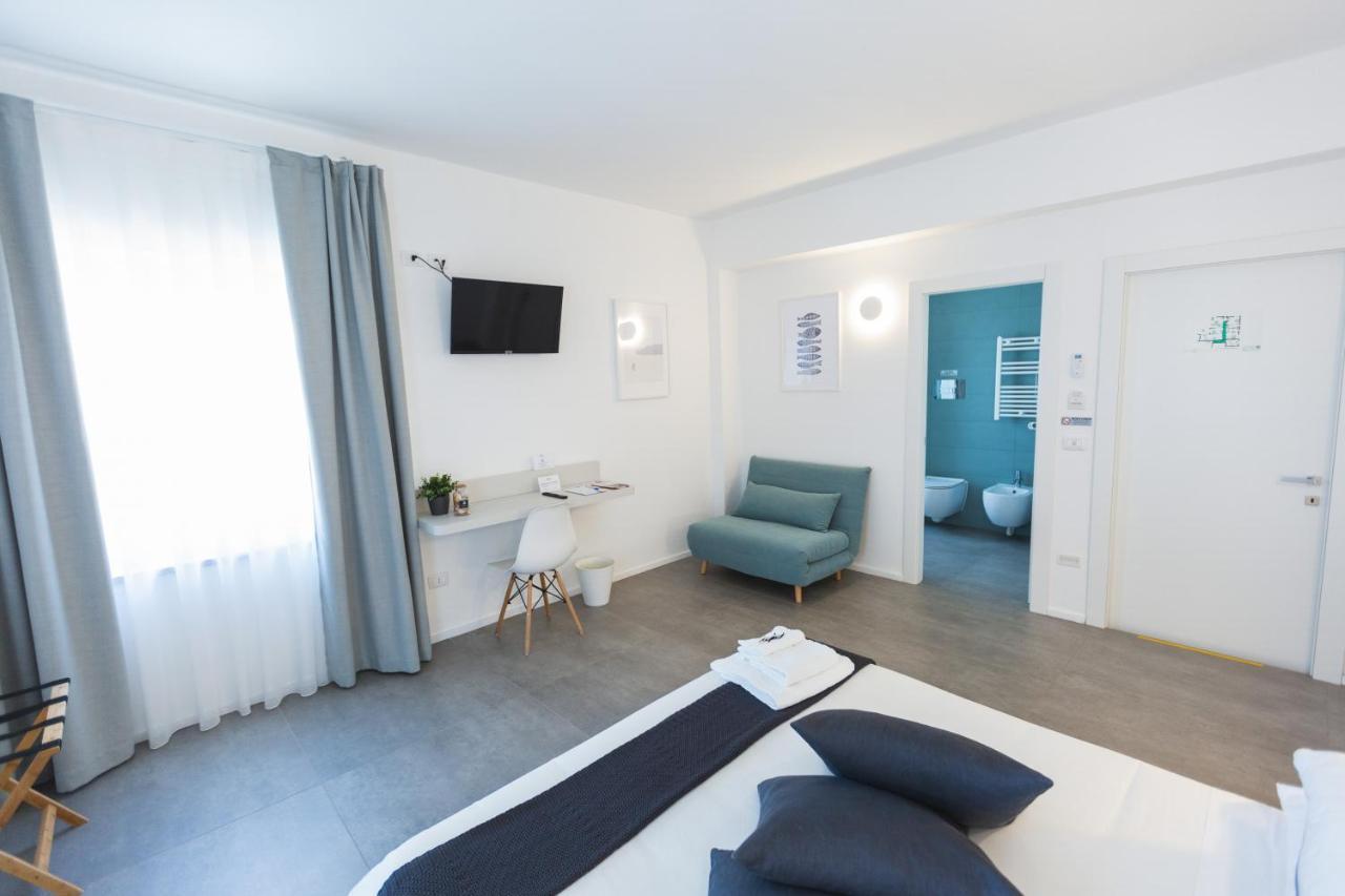 B&B A Due Passi Dal Mare Gela Εξωτερικό φωτογραφία