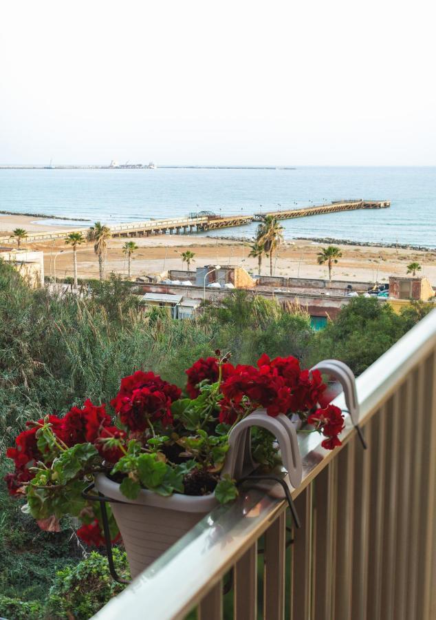 B&B A Due Passi Dal Mare Gela Εξωτερικό φωτογραφία