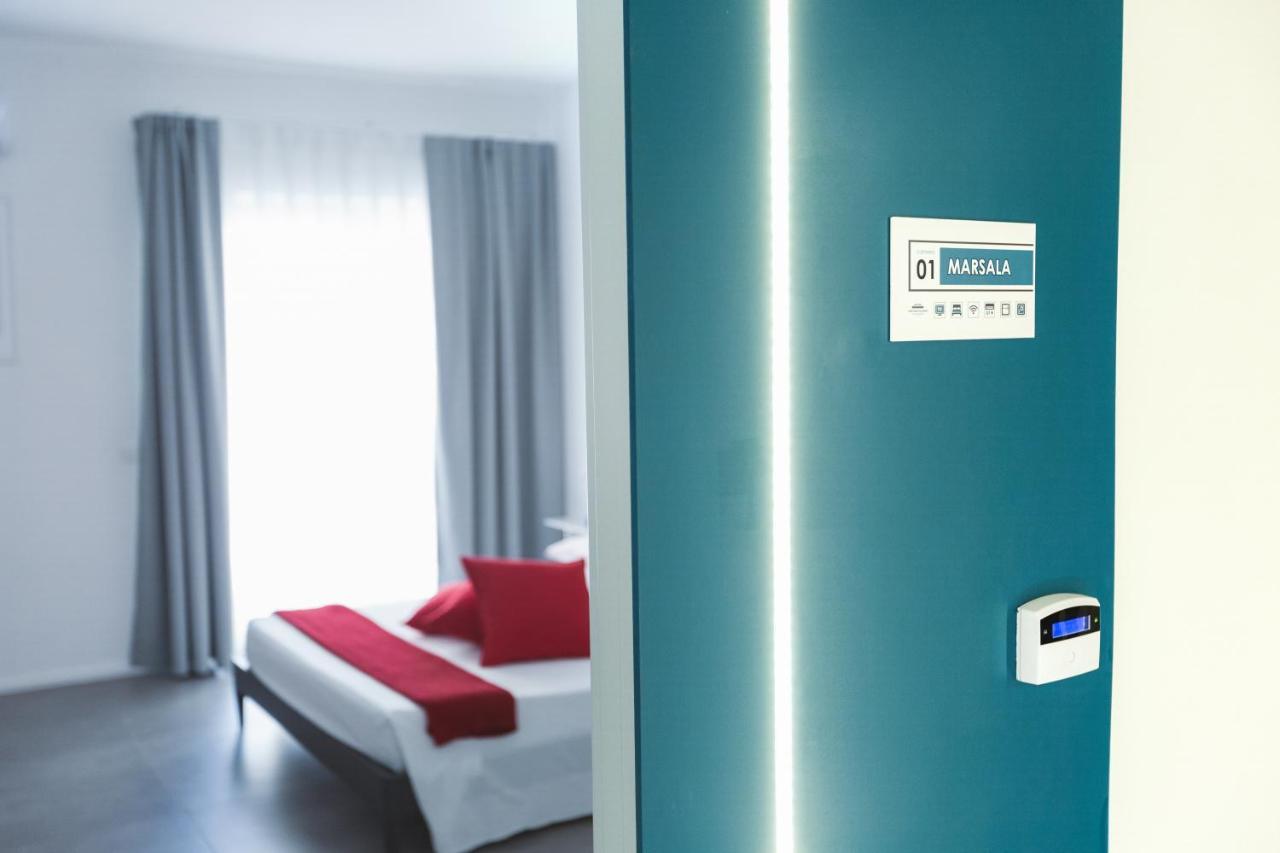 B&B A Due Passi Dal Mare Gela Εξωτερικό φωτογραφία